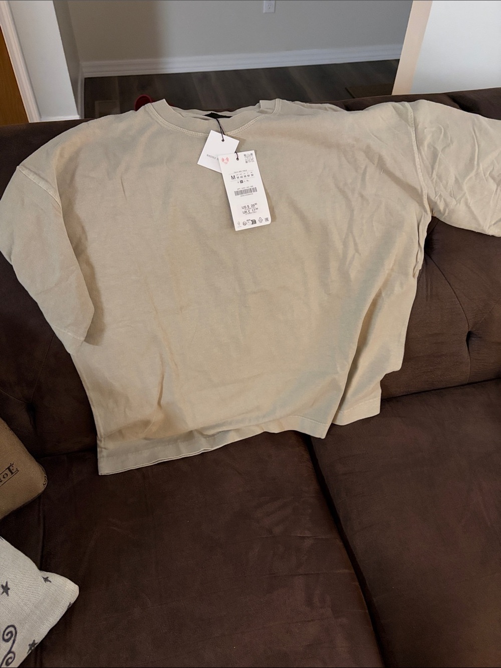 Zara Relaxed Fit Beige Short Sleeve Crewneck T-Shirt Medium